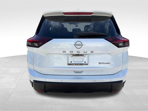 Certified 2024 Nissan Rogue SV AWD/4WD image 6