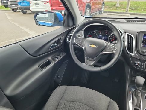 Used 2024 Chevrolet Equinox LT FWD image 13