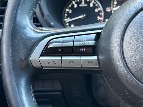 Used 2021 MAZDA MAZDA3 s image 24