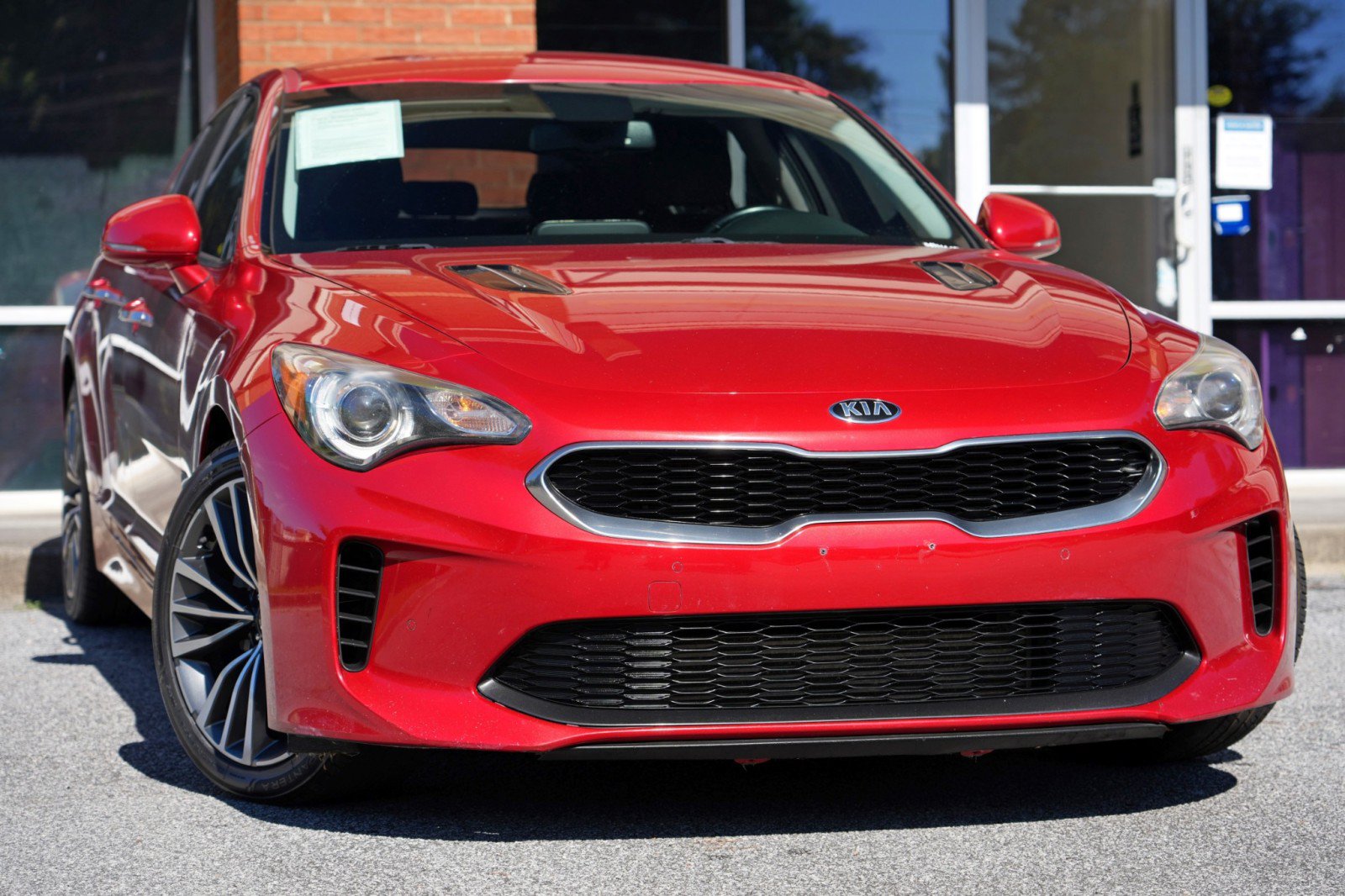 Used 2019 Kia Stinger RWD image 2