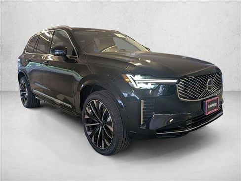 New 2026 Volvo XC90 B5 Plus image 7