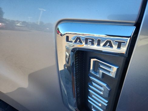 Used 2020 Ford F350 Lariat w/ Lariat Value Package AWD/4WD image 6