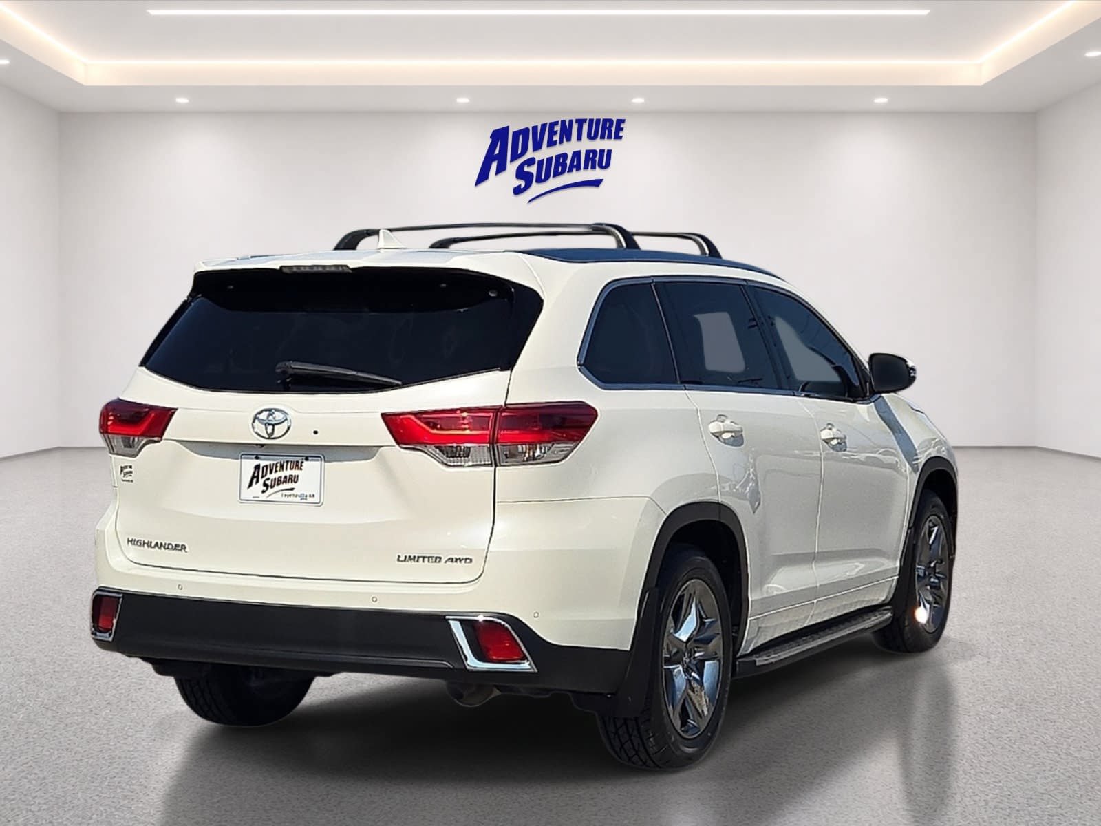 Used 2018 Toyota Highlander Limited Platinum AWD/4WD image 6