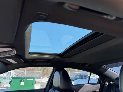 Used 2018 Dodge Charger GT image 16