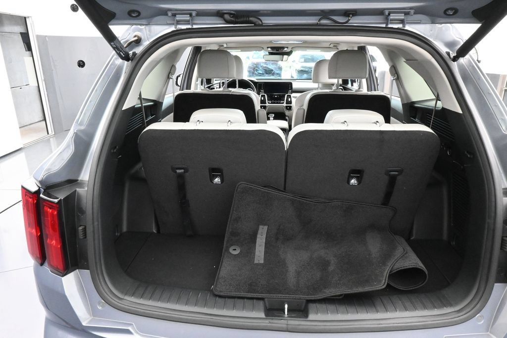 Used 2023 Kia Sorento SX FWD image 44