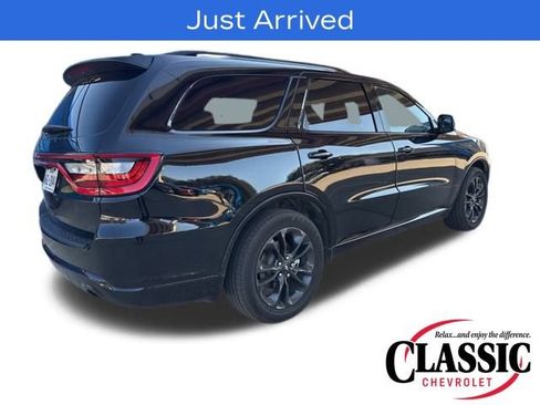 Used 2024 Dodge Durango SXT w/ SXT Blacktop Group image 9