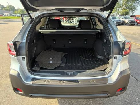 Used 2024 Subaru Outback Premium w/ Popular Package #1A AWD/4WD image 24