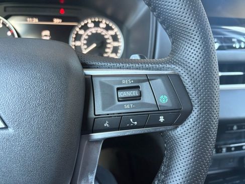 New 2026 Mitsubishi Outlander SE image 17