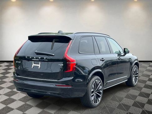 New 2026 Volvo XC90 T8 Ultra w/ Protection Package Premier AWD/4WD image 3