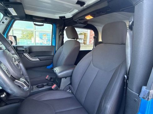 Used 2015 Jeep Wrangler Sport w/ Quick Order Package 24S AWD/4WD image 11