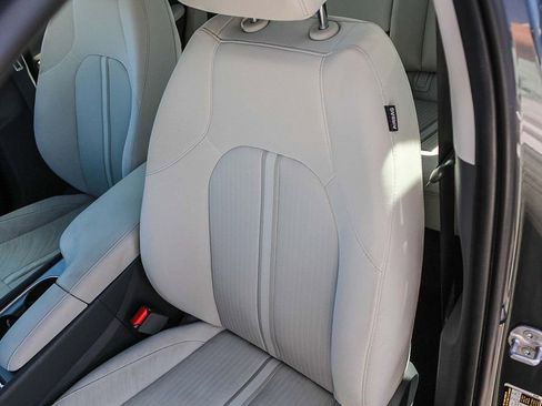 Certified 2024 Hyundai Sonata SEL w/ Convenience Package image 28