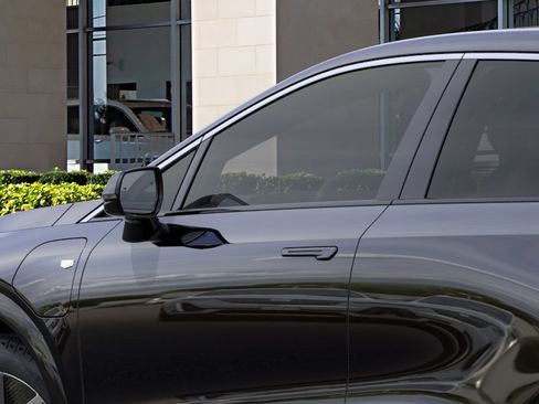 New 2026 Cadillac Optiq Luxury 2 w/ LPO, Floor Liner Package image 12