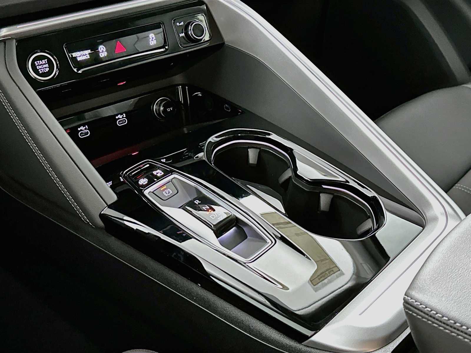 Certified 2025 Audi Q5 Premium w/ Convenience Package AWD/4WD image 15
