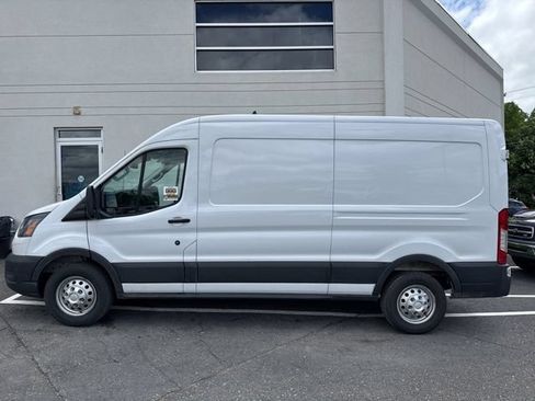 Used 2025 Ford Transit 250 148 Medium Roof Extended AWD image 2