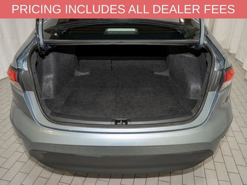 Used 2025 Toyota Corolla LE FWD image 5