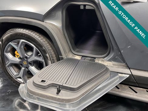 Used 2023 Rivian R1T Adventure image 6