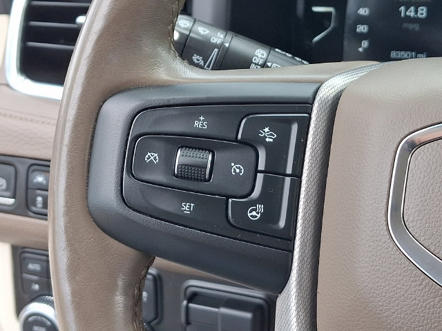 Used 2022 GMC Yukon XL Denali w/ Advanced Technology Package AWD/4WD image 9