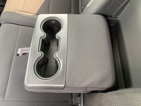 Used 2025 GMC Sierra 1500 Elevation image 25