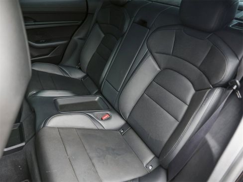 Used 2020 Porsche Taycan Turbo image 29