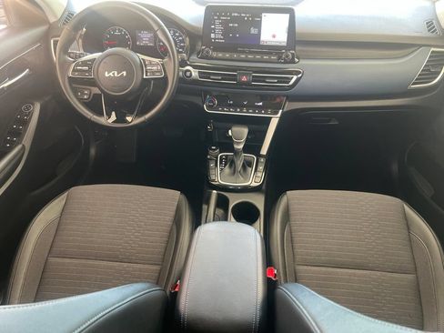 Certified 2023 Kia Seltos S w/ Navigation Package AWD/4WD image 17