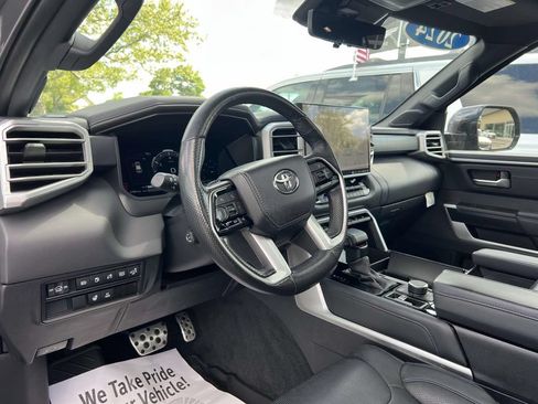 Used 2024 Toyota Sequoia Platinum w/ TRD Off-Road Package AWD/4WD image 21