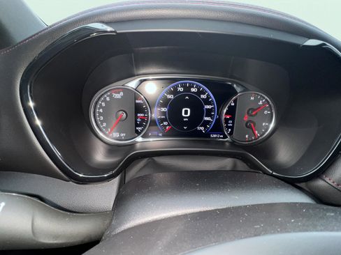 Used 2022 Chevrolet Blazer RS w/ Enhanced Convenience Package image 10