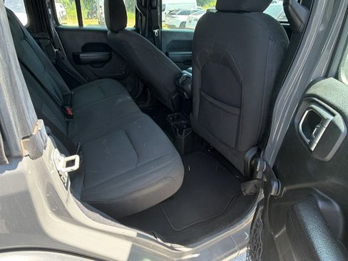 Used 2023 Jeep Wrangler Unlimited Sport AWD/4WD image 20