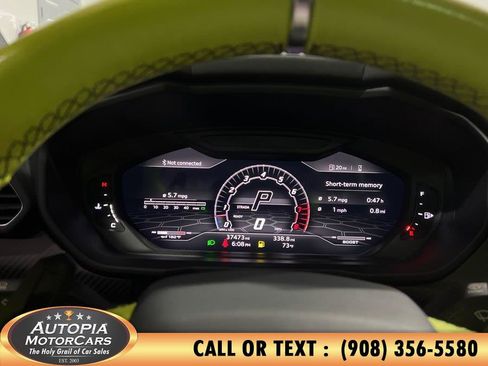 Used 2022 Lamborghini Urus AWD/4WD image 35