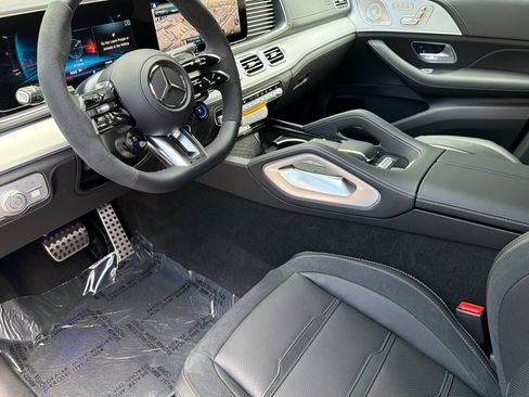 New 2026 Mercedes-Benz GLE 53 AMG 4MATIC Coupe image 9
