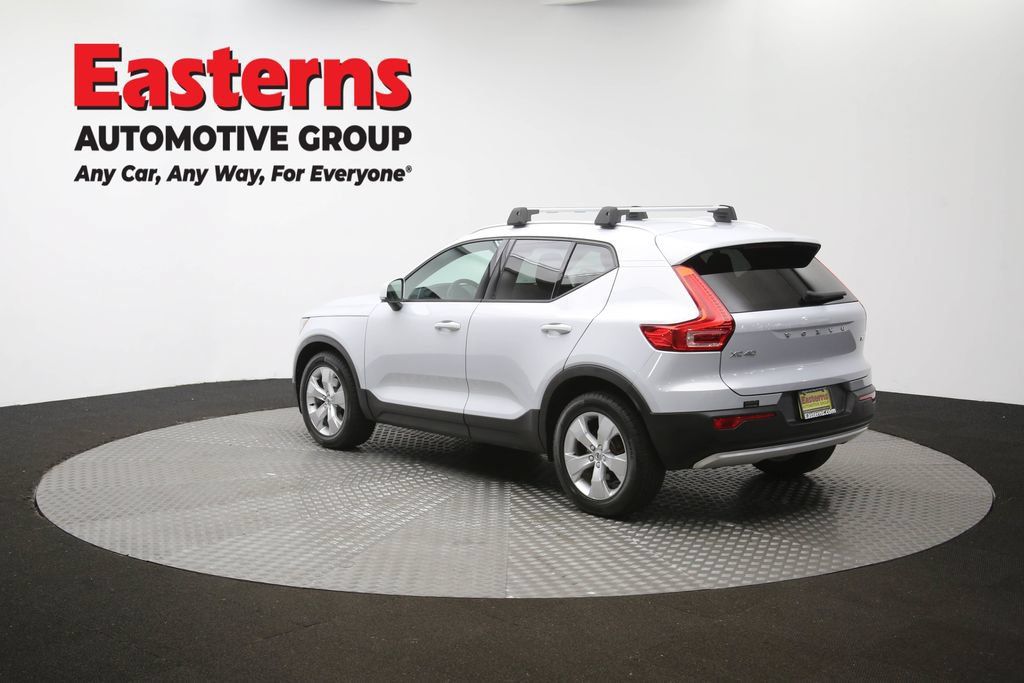 Used 2021 Volvo XC40 T4 Momentum FWD image 64