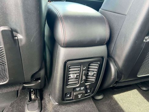 Used 2022 Dodge Durango R/T AWD/4WD image 25