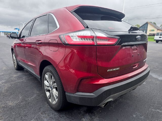 Used 2019 Ford Edge Titanium w/ Cold Weather Package AWD/4WD image 5