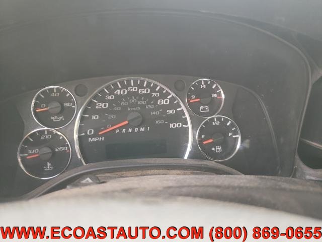 Used 2016 Chevrolet Express 2500 RWD image 8