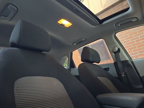 Used 2018 Hyundai Kona SEL w/ SEL Tech Package 02 image 19