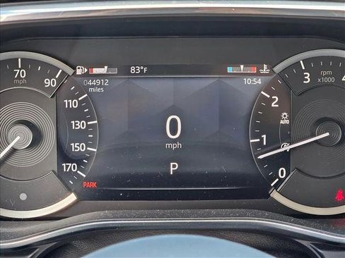 Used 2021 Jaguar F-PACE image 10