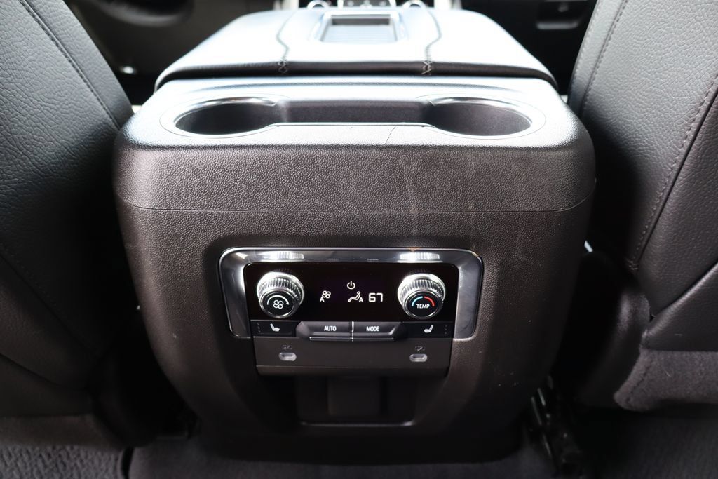 Used 2023 GMC Yukon Denali AWD/4WD image 38