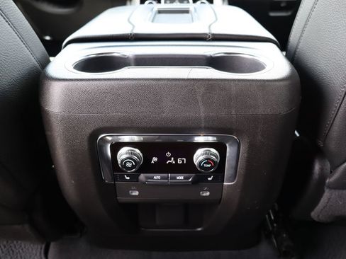 Used 2023 GMC Yukon Denali AWD/4WD image 38