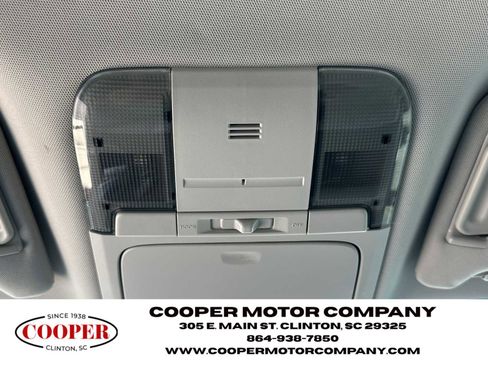 Used 2011 Subaru Outback 2.5i Limited image 22