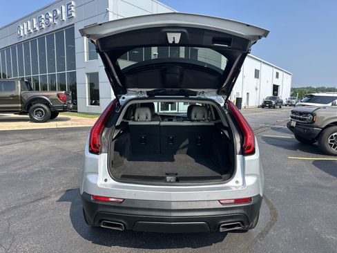 Used 2019 Cadillac XT4 Luxury image 5