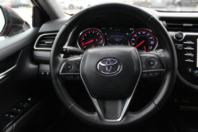 Used 2019 Toyota Camry XSE FWD image 39