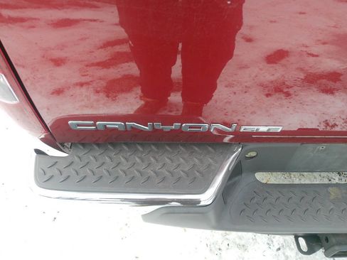 Used 2011 GMC Canyon SLE image 14