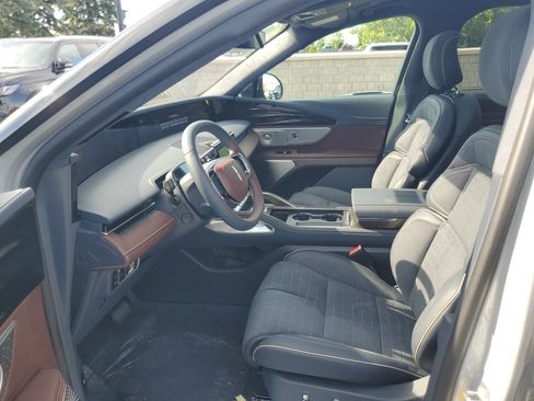 New 2026 Lincoln Nautilus Black Label AWD/4WD image 11