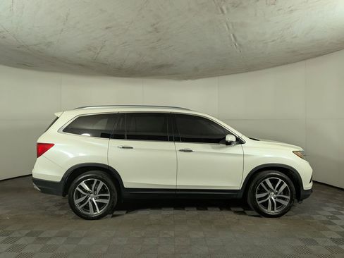 Used 2016 Honda Pilot Elite image 6