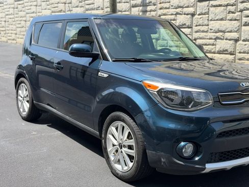Used 2018 Kia Soul + FWD image 41
