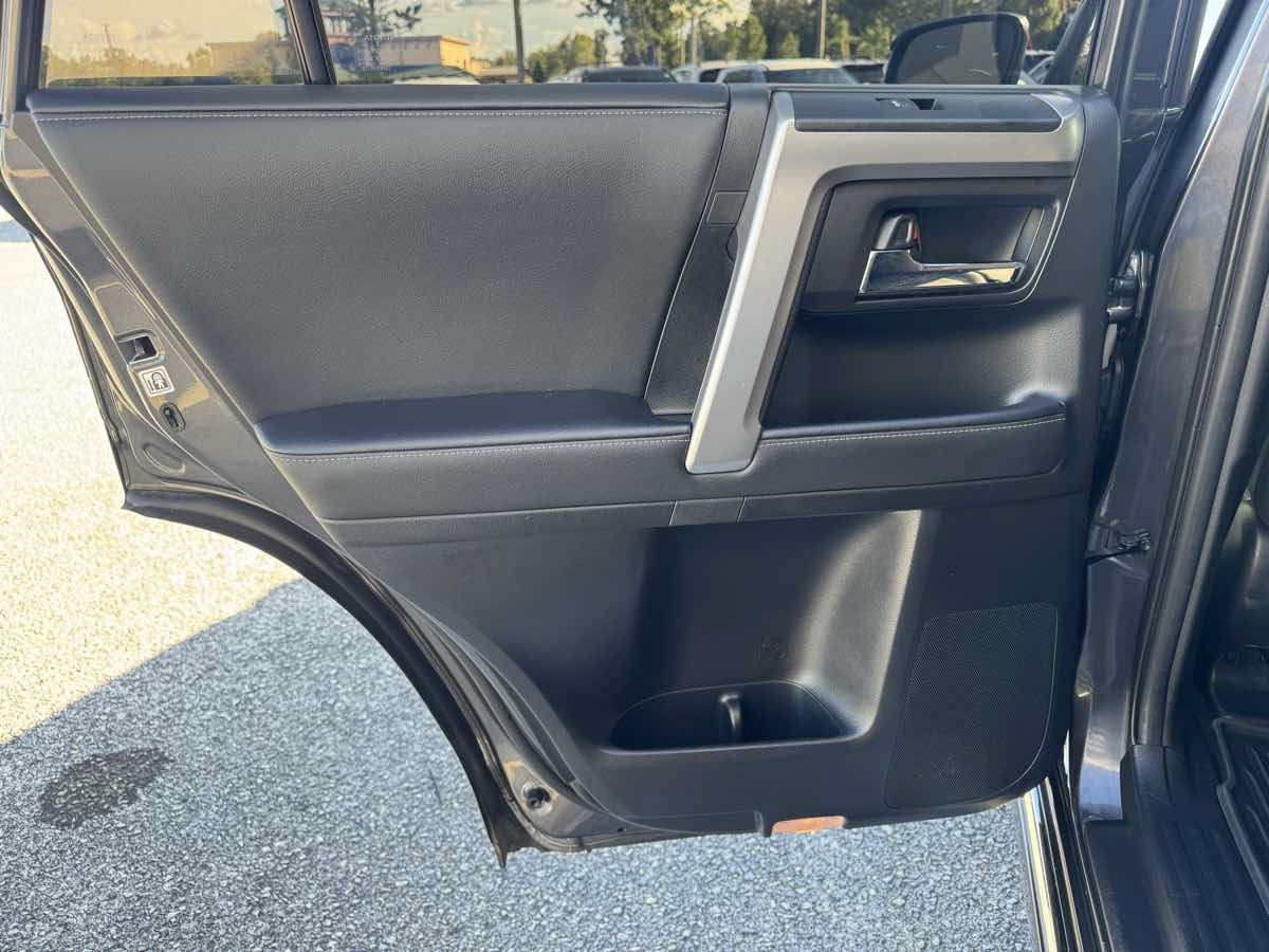 Used 2023 Toyota 4Runner Limited RWD image 30
