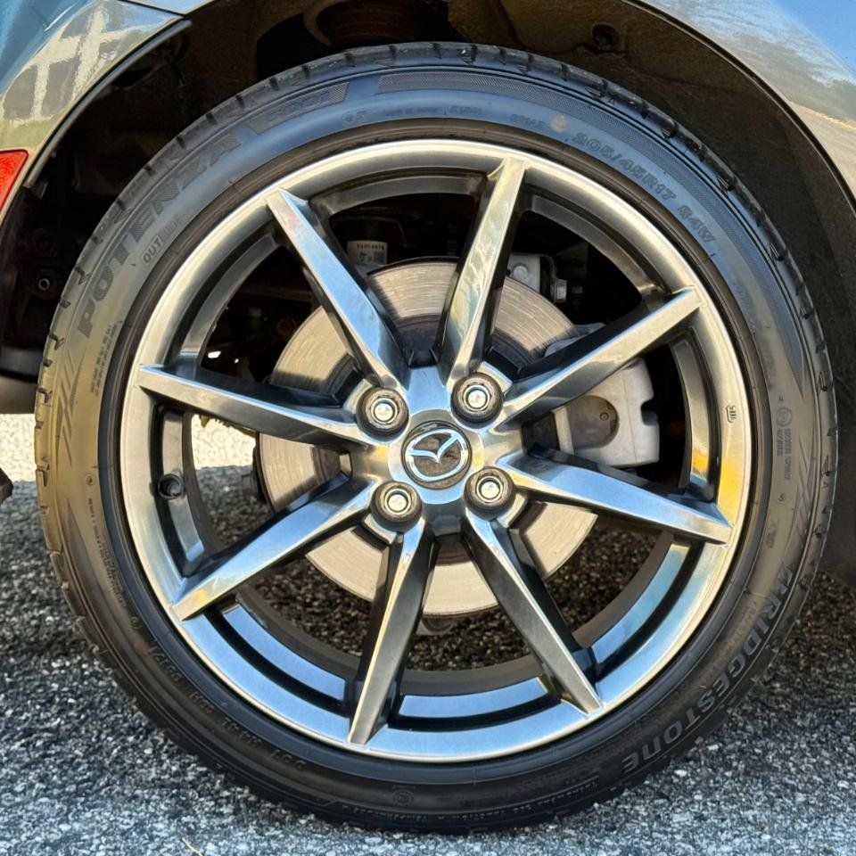 Used 2017 MAZDA MX-5 Miata RF Grand Touring RWD image 23