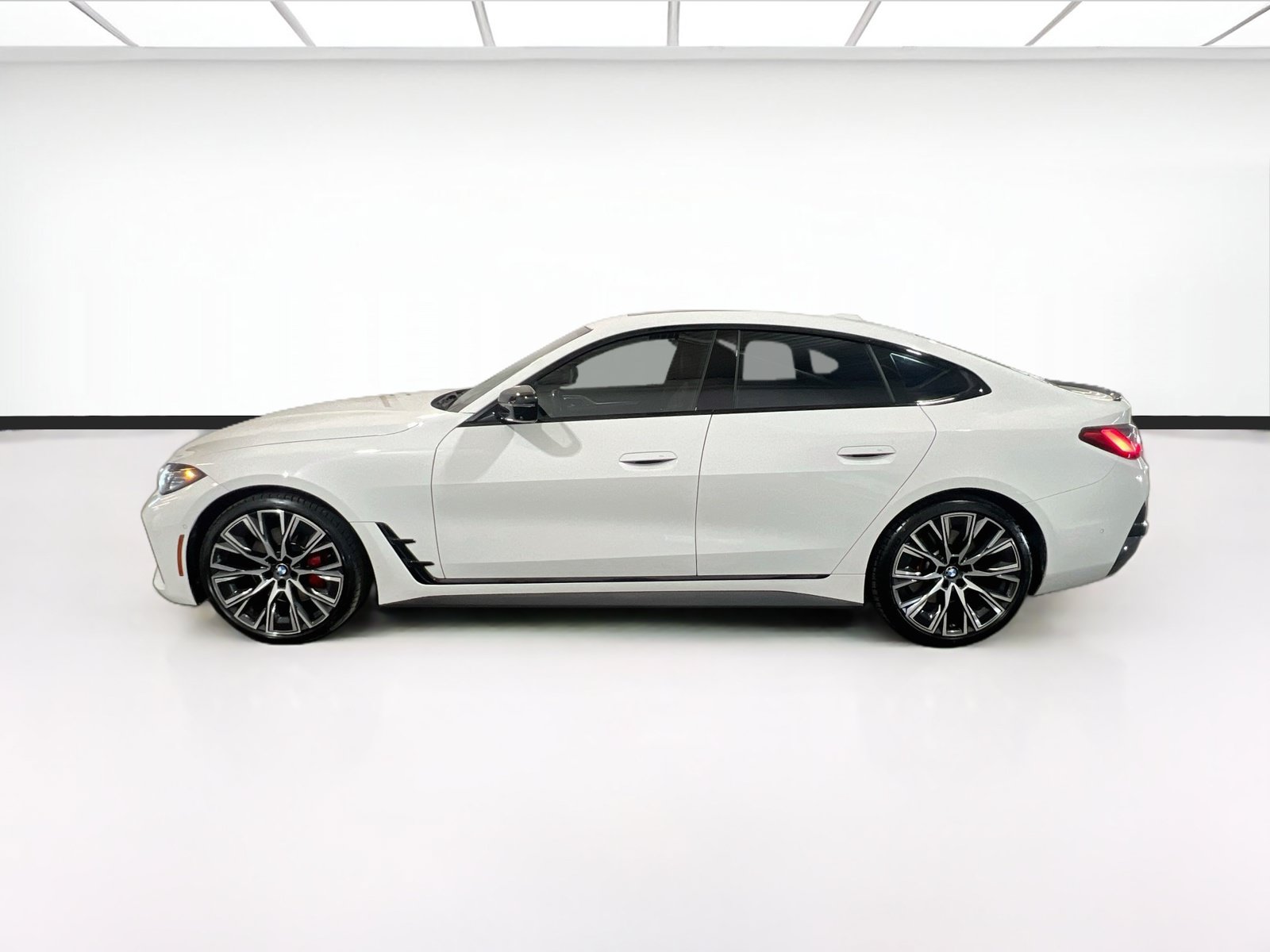 Used 2023 BMW 430i Gran Coupe w/ M Sport Package RWD image 25