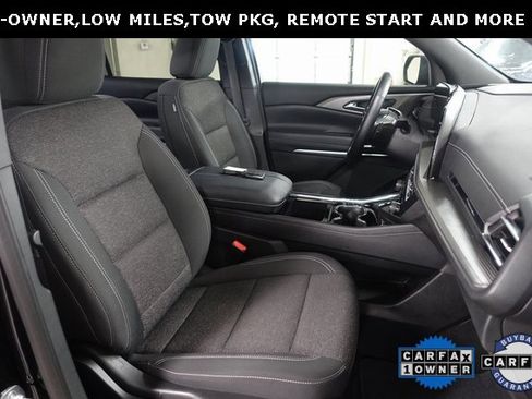 Used 2025 Chevrolet Traverse LT image 27