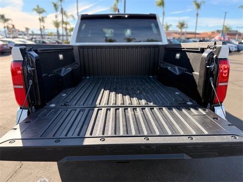 Used 2025 Toyota Tacoma SR5 image 6