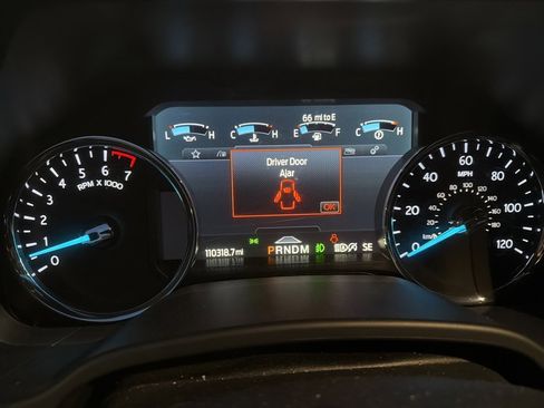 Used 2021 Ford Expedition Limited image 11